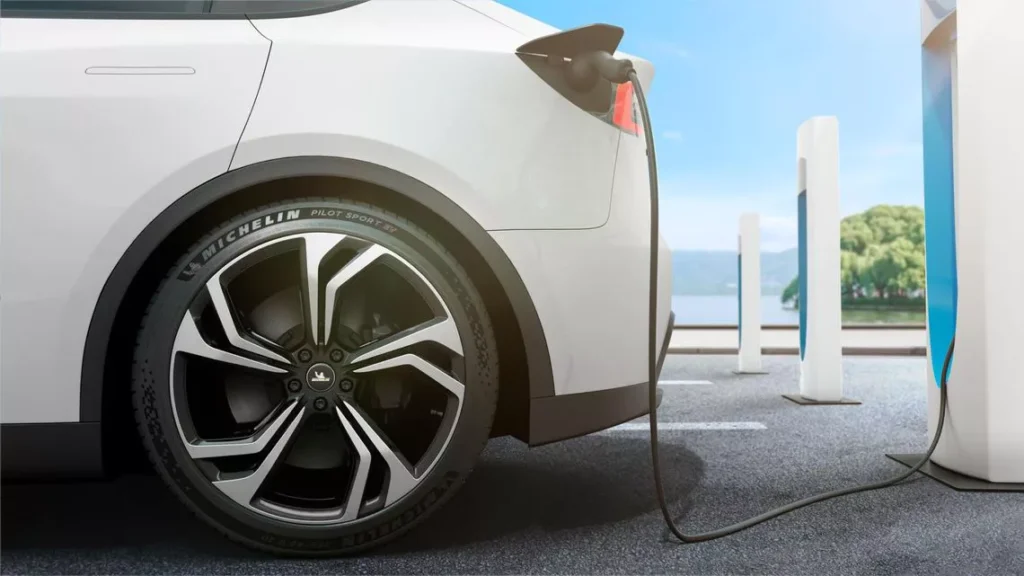 elektrikli araç bakım maliyeti geleneksel araba karşılaştırması